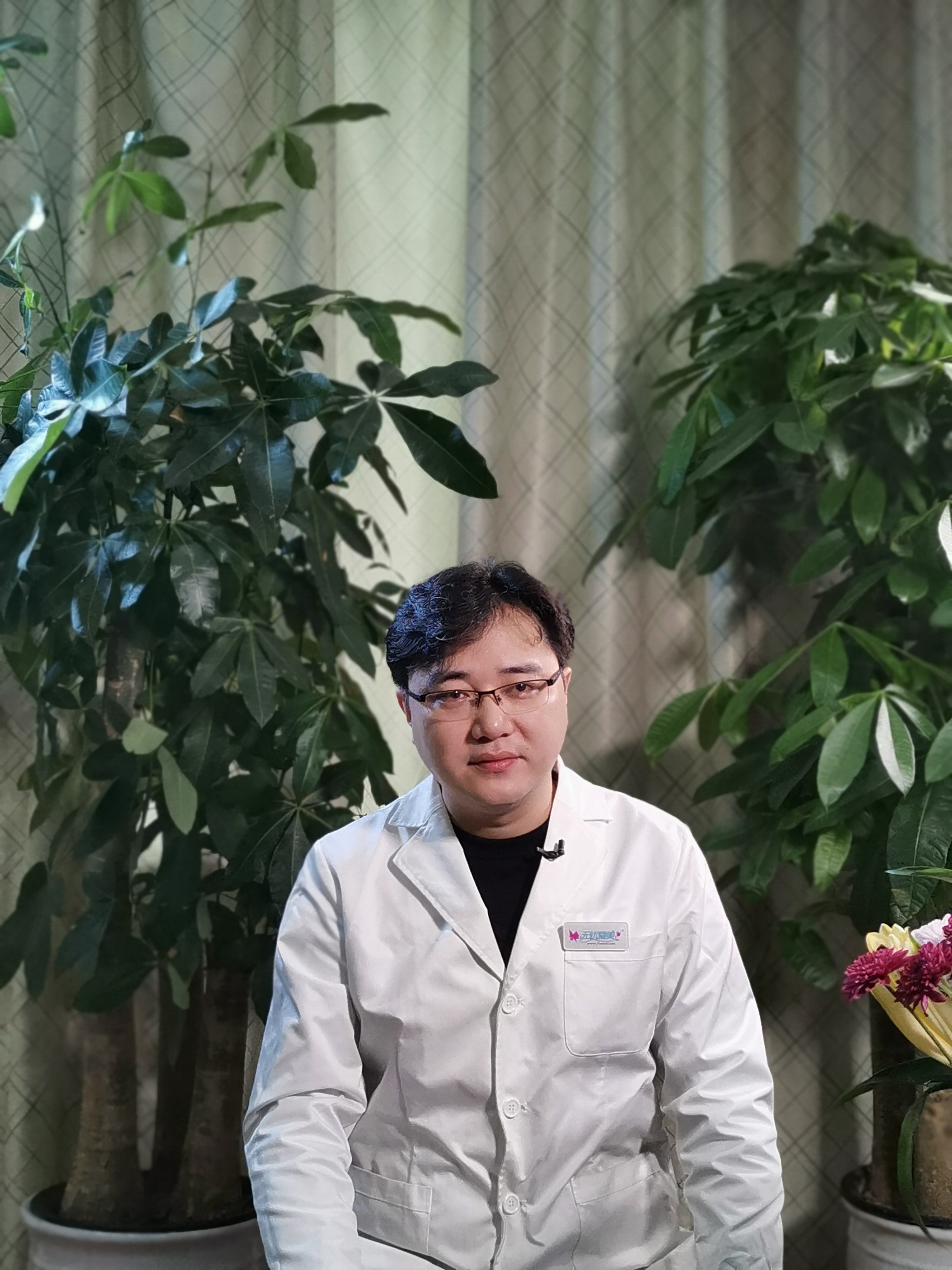成都军大医院靠谱吗？三家成都精神科医院对比，资质与口碑差异明显
